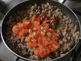 Fırında Beşamel Soslu Kıymalı Makarna